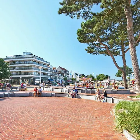 Holiday Strandallee